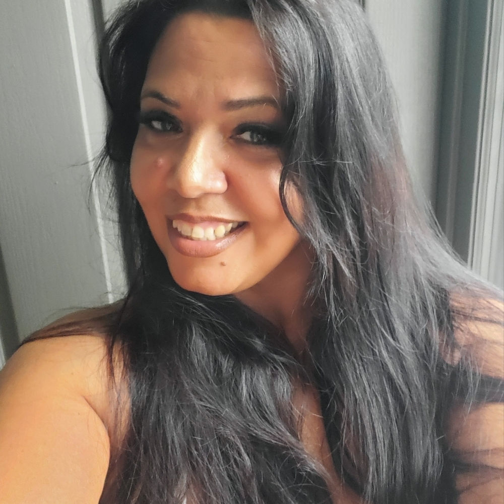 Meet your Posher, Ivette